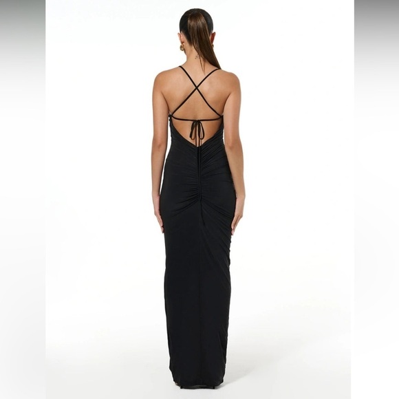 NEW Naked Wardrobe Black HOURGLASS RUCHED OPEN BACK MAXI DRESS - Picture 6 of 9